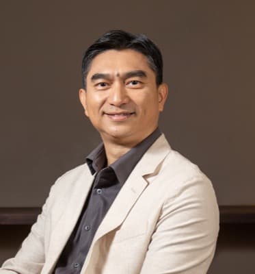 孫憶明，台灣大學領導學程 兼任副教授