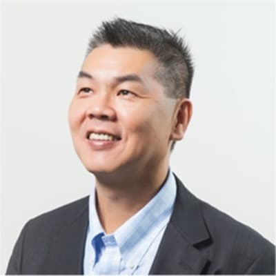 江進元，艾新銳創業顧問 執行長